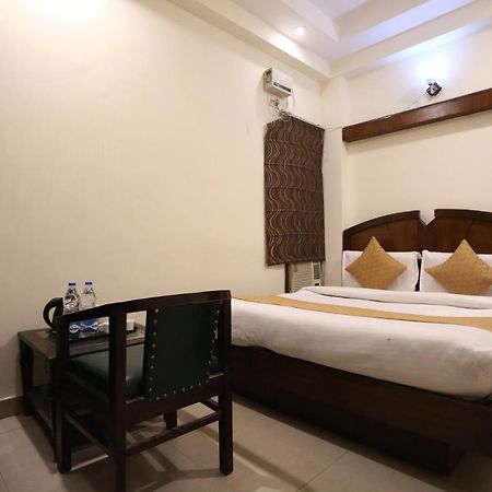Hotel Gaylord International - New Delhi Buitenkant foto