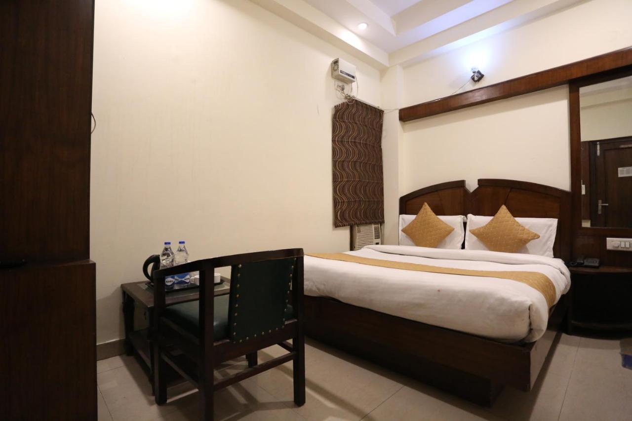 Hotel Gaylord International - New Delhi Buitenkant foto
