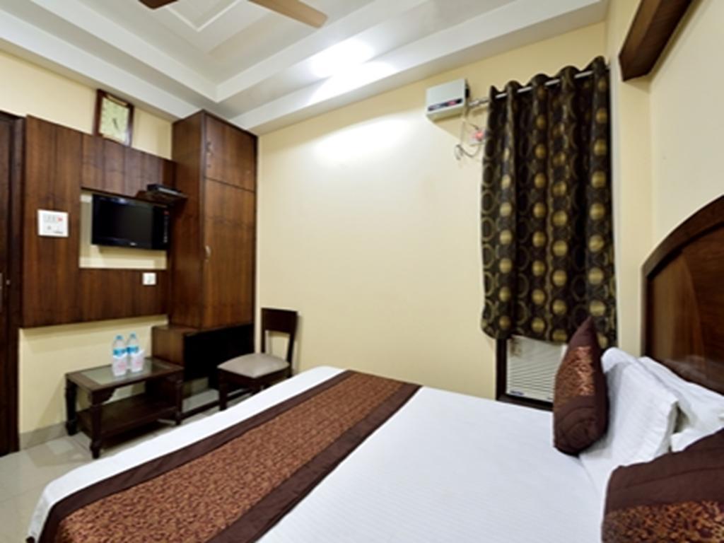 Hotel Gaylord International - New Delhi Buitenkant foto