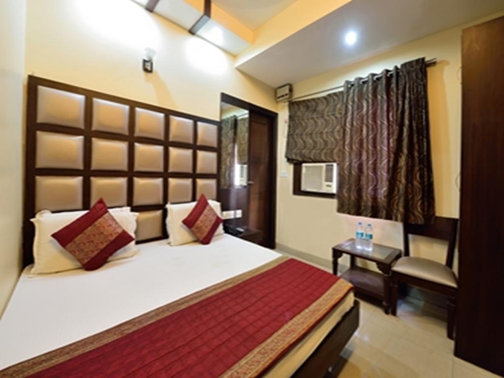 Hotel Gaylord International - New Delhi Buitenkant foto