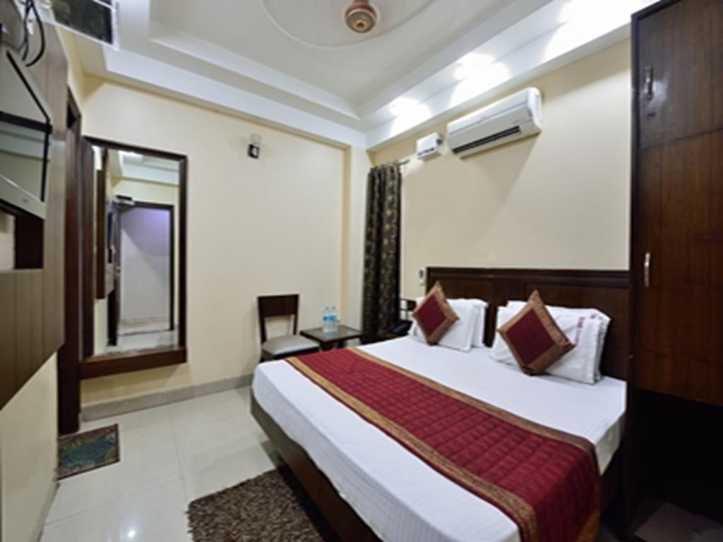 Hotel Gaylord International - New Delhi Buitenkant foto